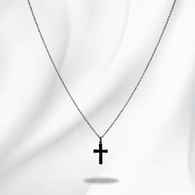 Siyah Mineli Haç Kolye